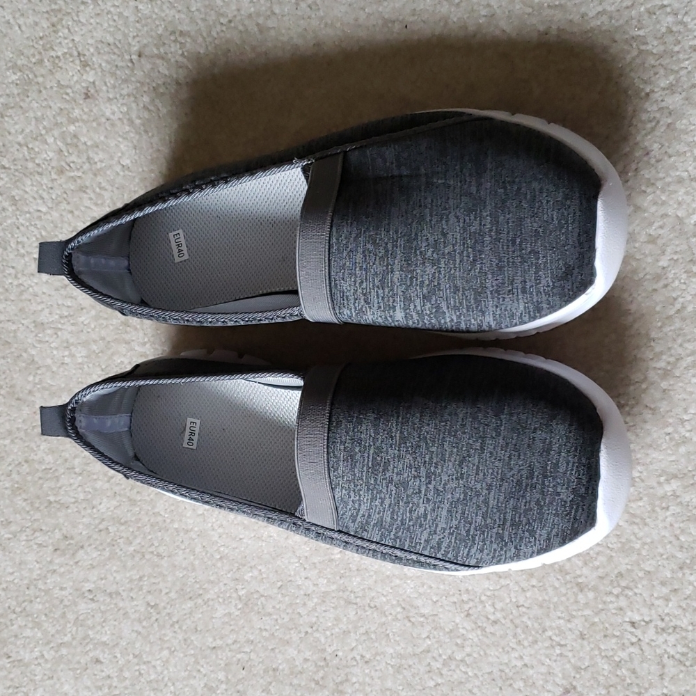New Grey Comfortable Light weight Slip On Shoes, Size 9